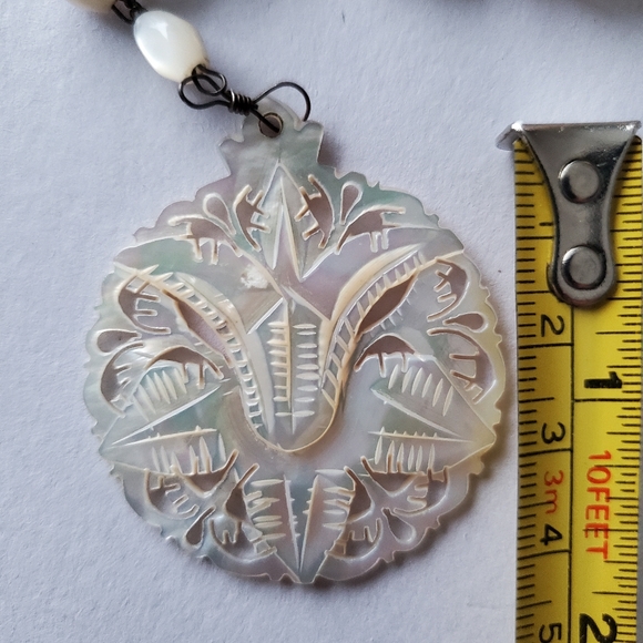 Vintage mother of pearl necklace - Picture 7 of 7